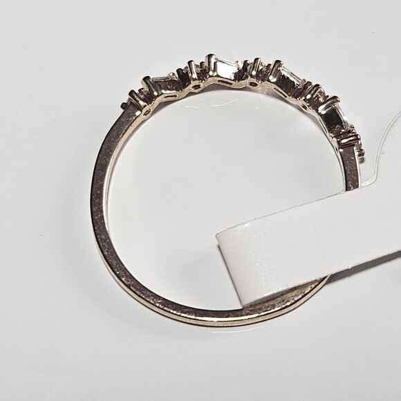 *Sale* Gold Tone Dainty Clear Round And Rectangular Rhinestone Ring Size 5.25 - Picture 10 of 12